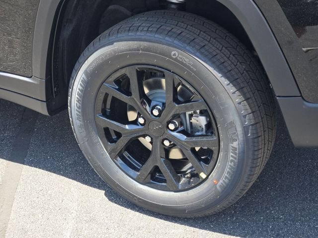 New 2026 Jeep Grand Cherokee Altitude AWD/4WD image 22