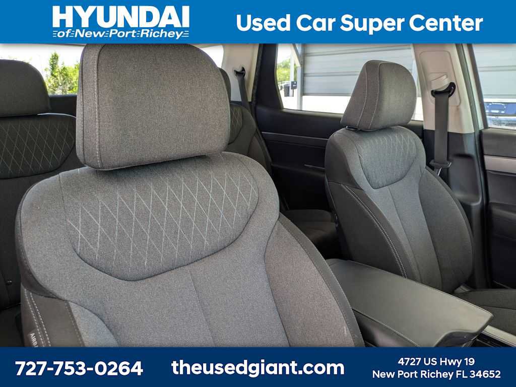 Used 2021 Hyundai Palisade SEL FWD image 6
