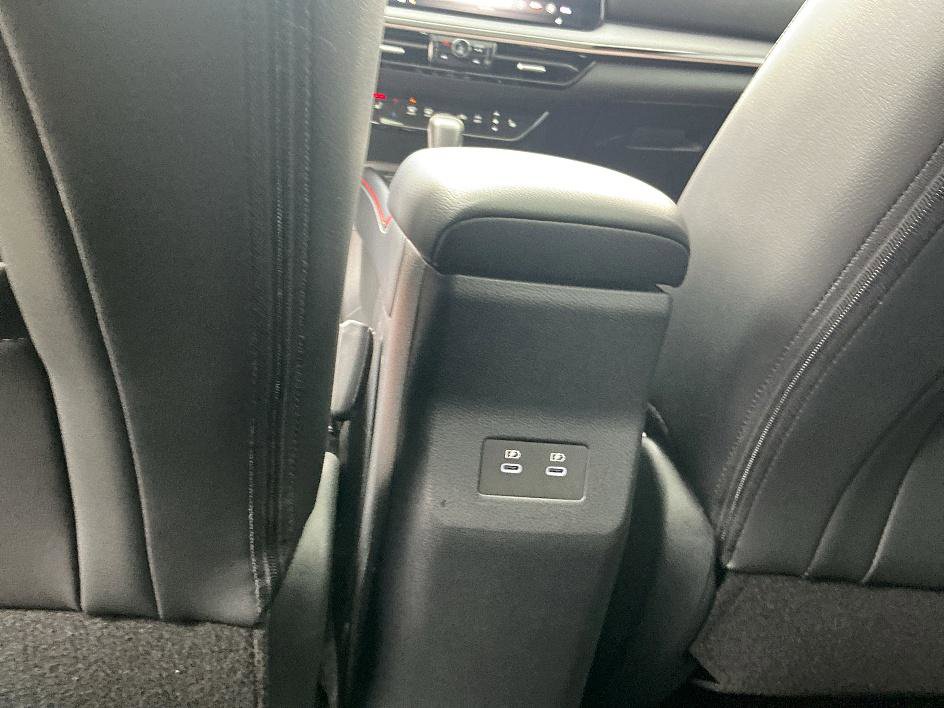 Used 2025 Nissan Kicks SR w/ SR Premium Package image 24