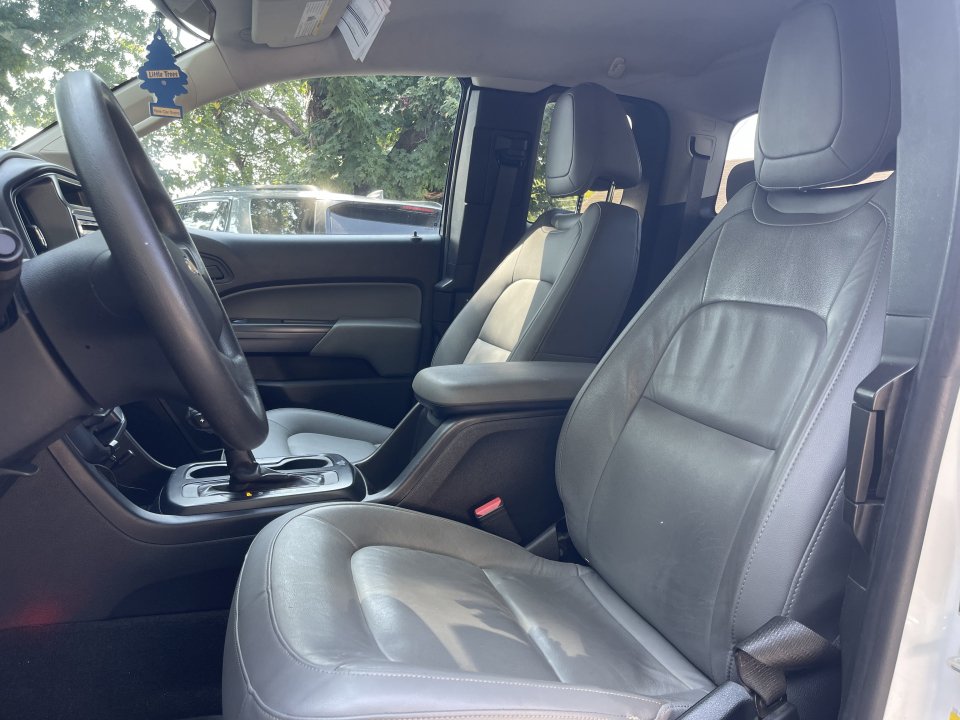 Used 2015 Chevrolet Colorado W/T RWD image 10