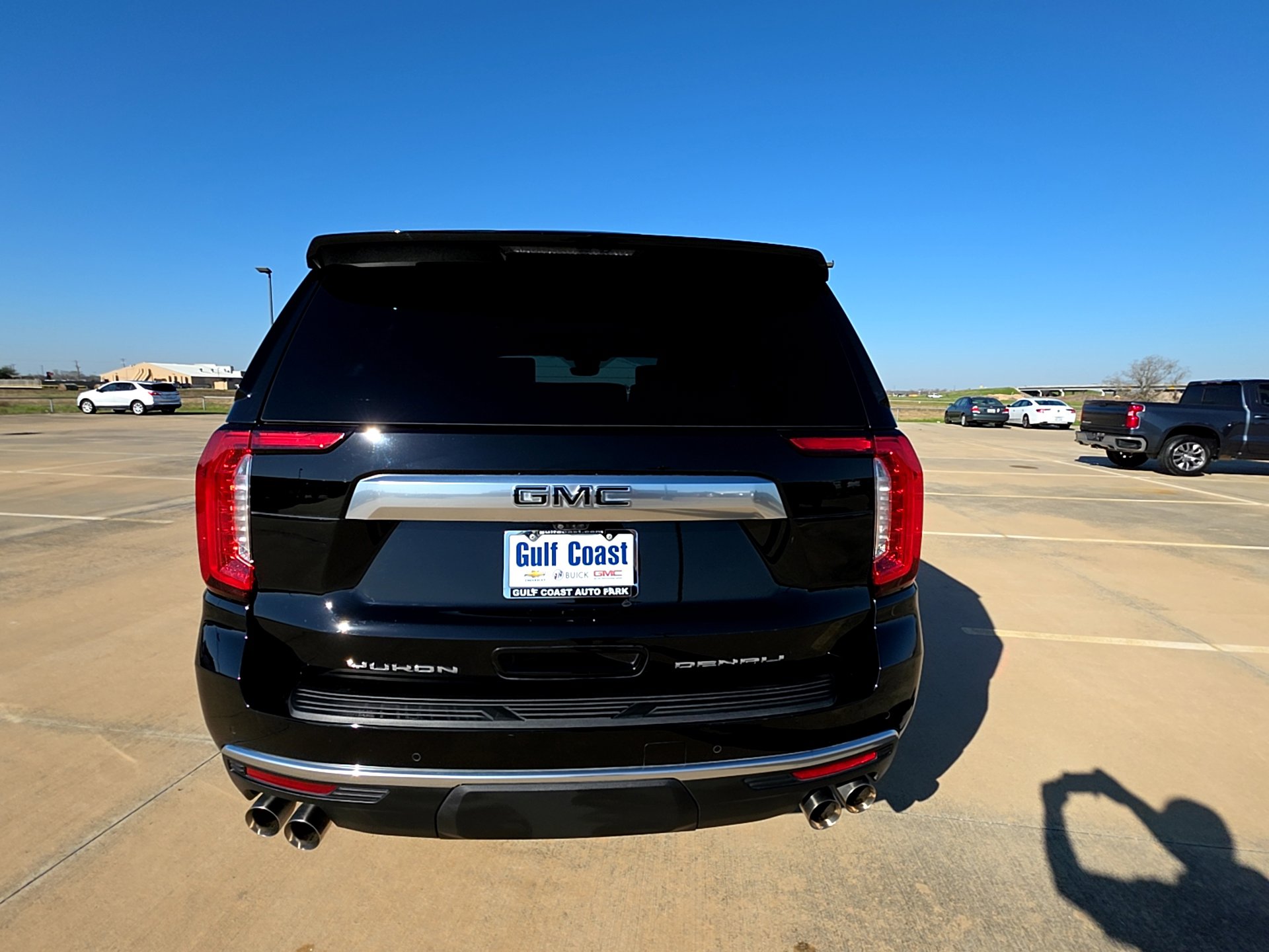Used 2023 GMC Yukon Denali w/ Denali Reserve Package image 8