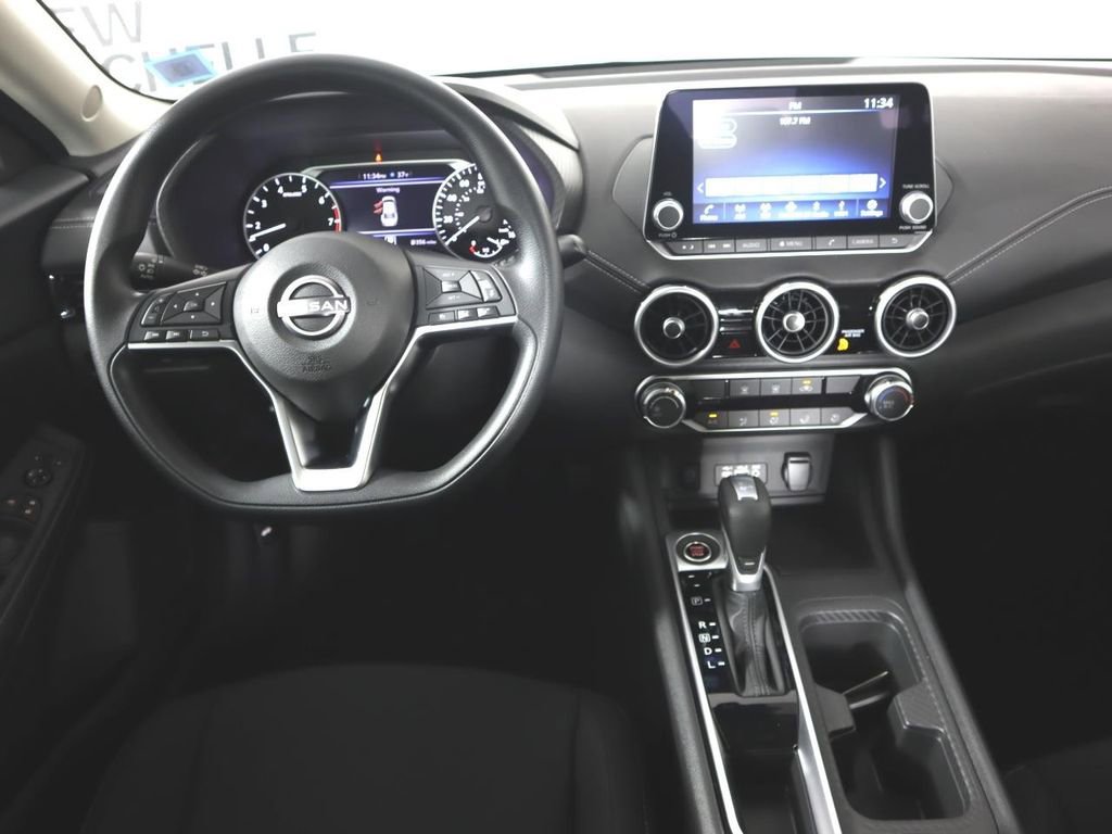 Used 2025 Nissan Sentra SV FWD image 22