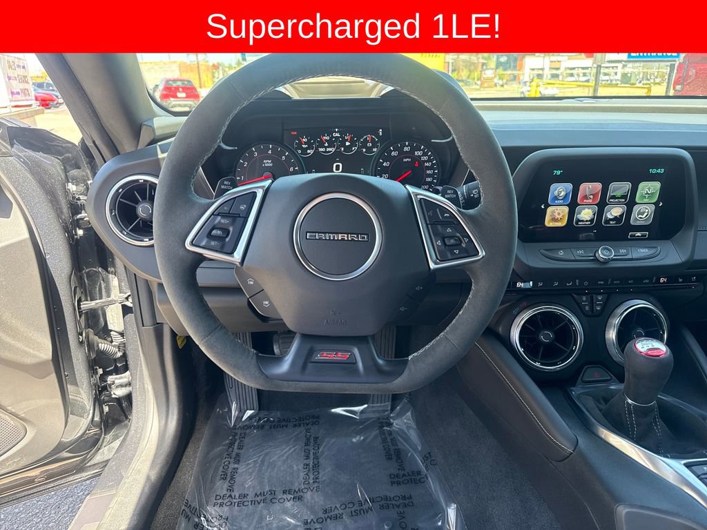 Used 2018 Chevrolet Camaro SS RWD image 13