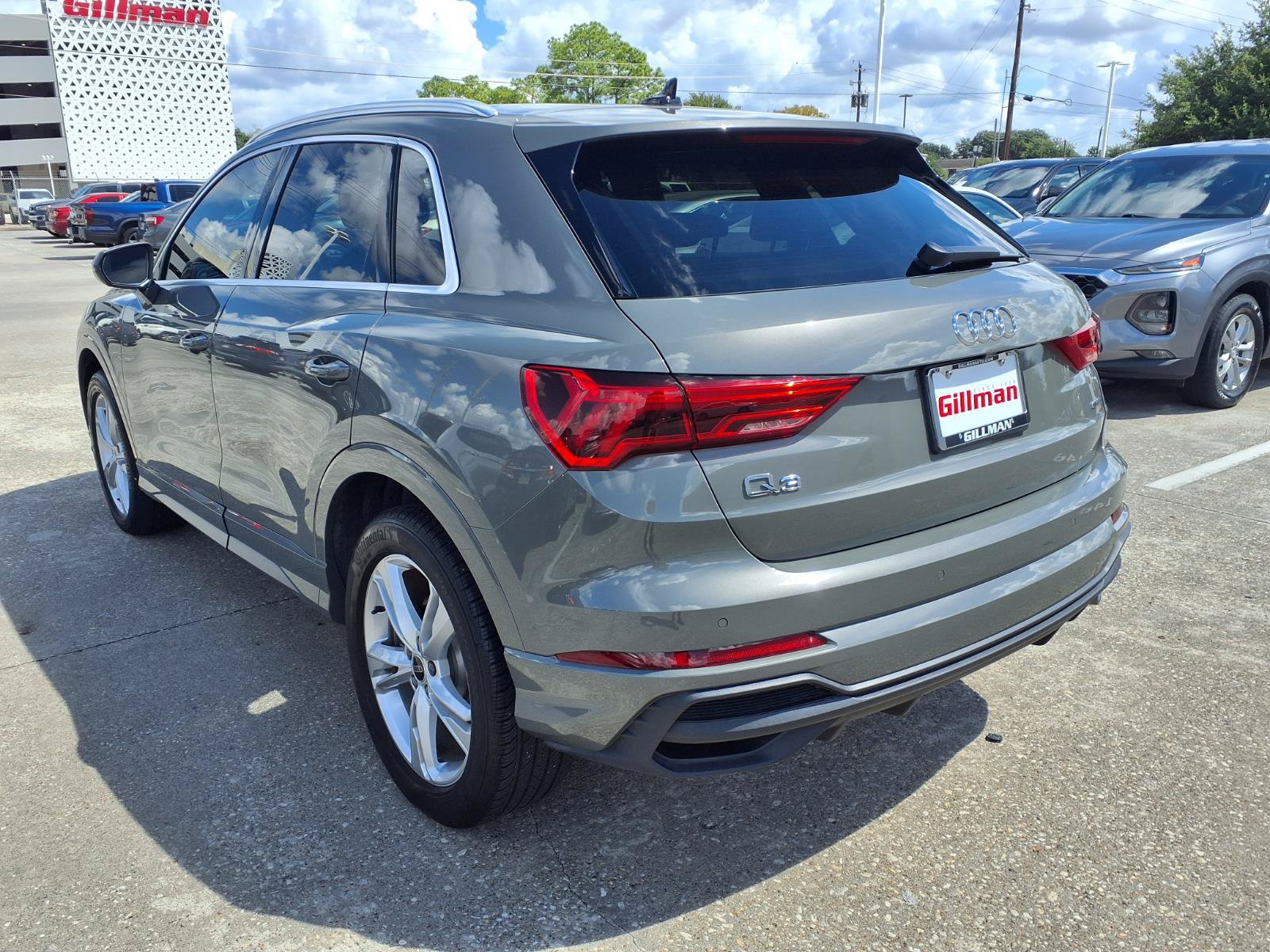 Used 2024 Audi Q3 2.0T Premium w/ Convenience Package AWD/4WD image 3