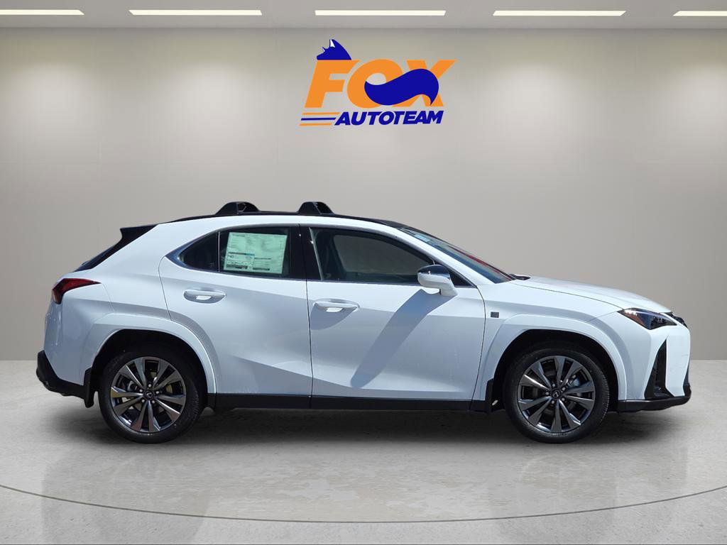 New 2026 Lexus UX 300h FWD image 5