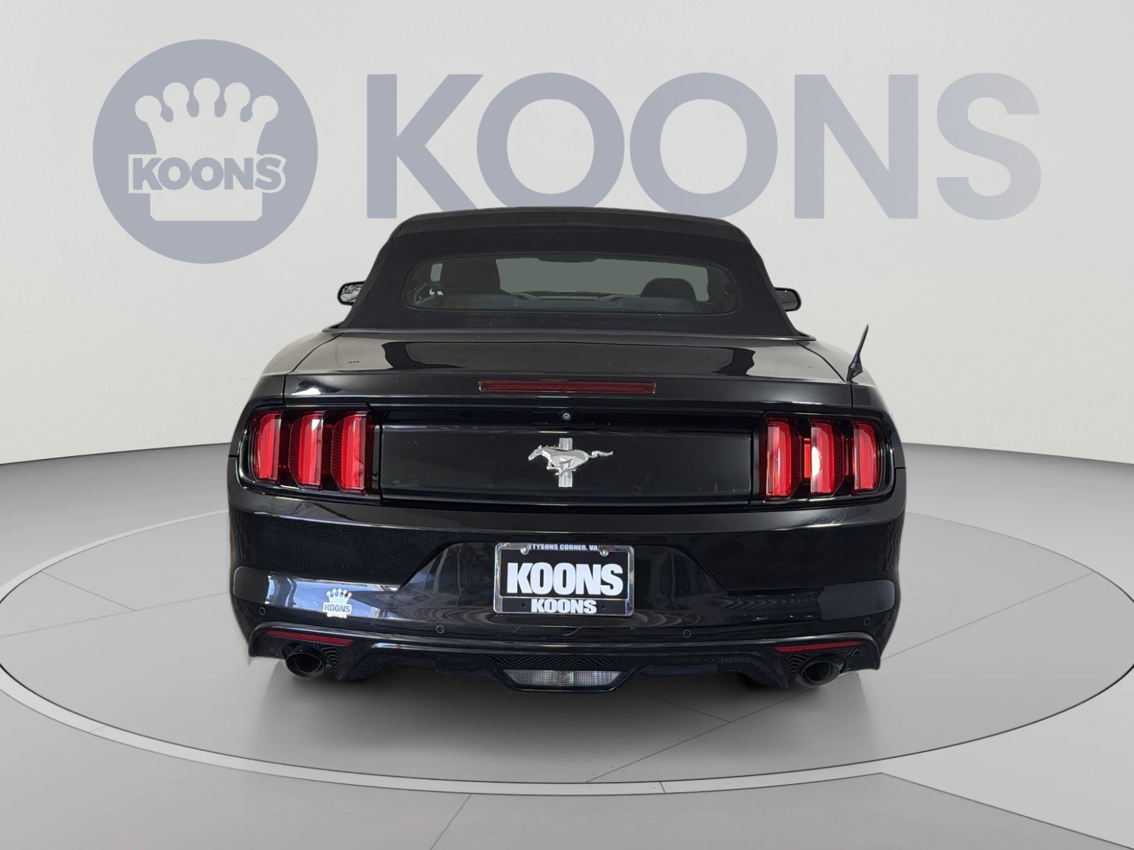 Used 2016 Ford Mustang Convertible RWD image 5