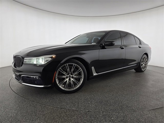 Used 2016 BMW 740i image 1
