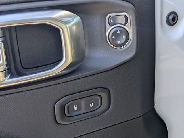 New 2026 Jeep Gladiator Mojave w/ Safety Group AWD/4WD image 10