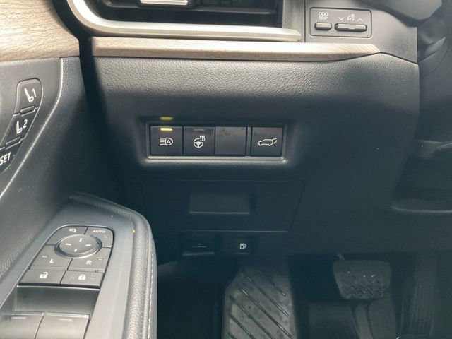 Used 2024 Toyota Grand Highlander Platinum image 17