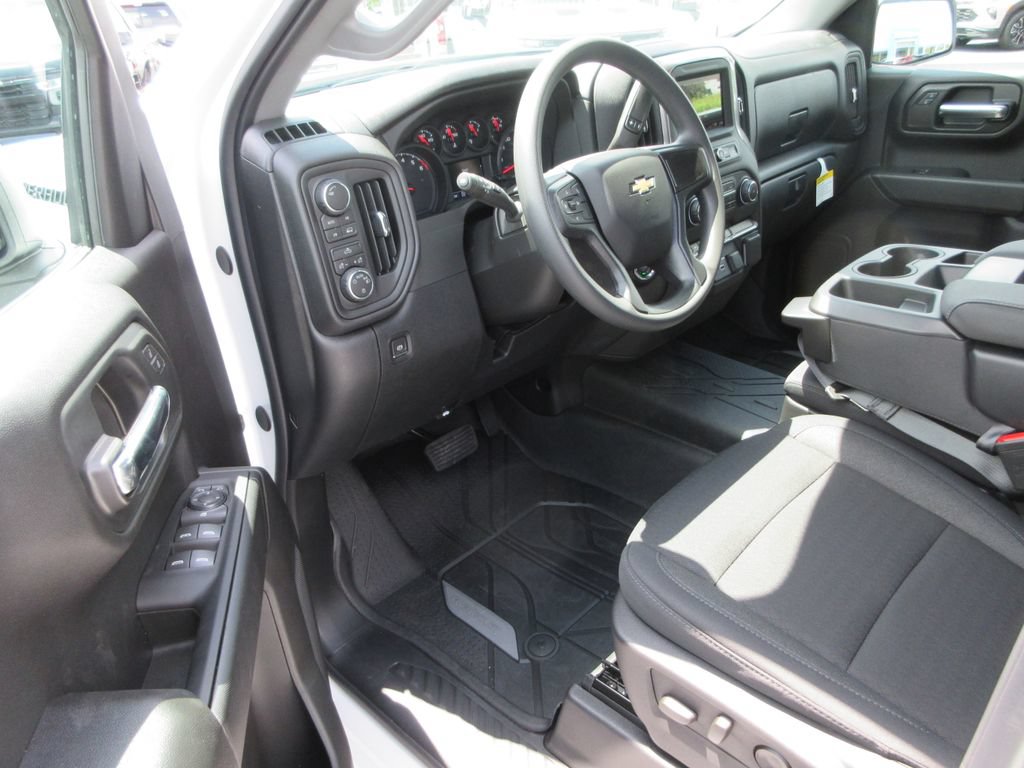 New 2026 Chevrolet Silverado 1500 Custom w/ Turbomax Blackout Package AWD/4WD image 14