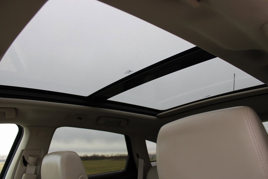 Used 2015 Cadillac SRX Luxury w/ Driver Awareness Package image 36