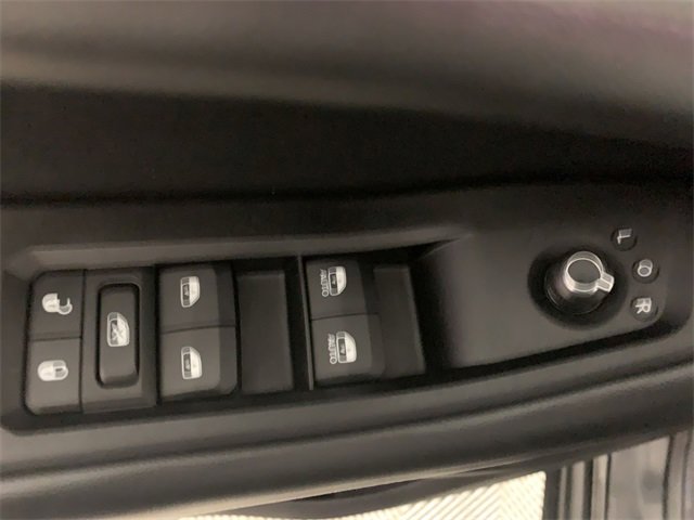 Used 2023 Jeep Grand Cherokee Limited image 23