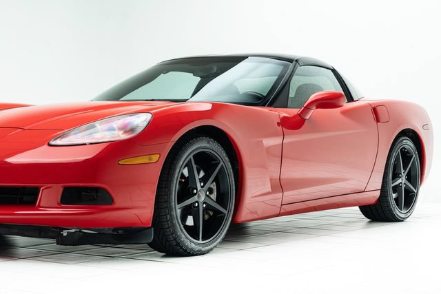 Used 2013 Chevrolet Corvette Coupe w/ Battery Protection Package RWD image 9
