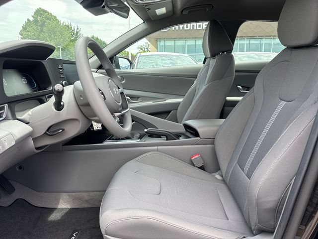 New 2026 Hyundai Elantra SE FWD image 11