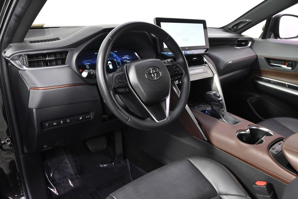 Used 2023 Toyota Venza Limited AWD/4WD image 11