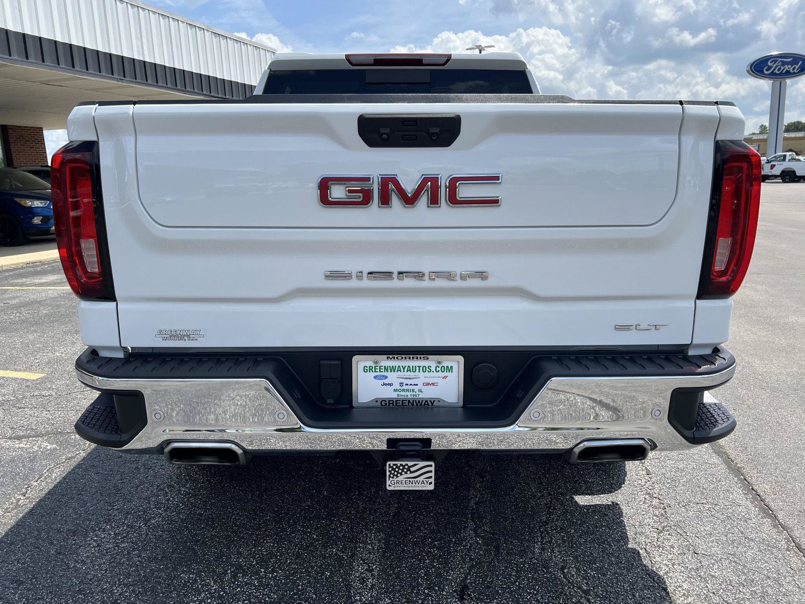 Used 2023 GMC Sierra 1500 SLT w/ SLT Premium Plus Package AWD/4WD image 7