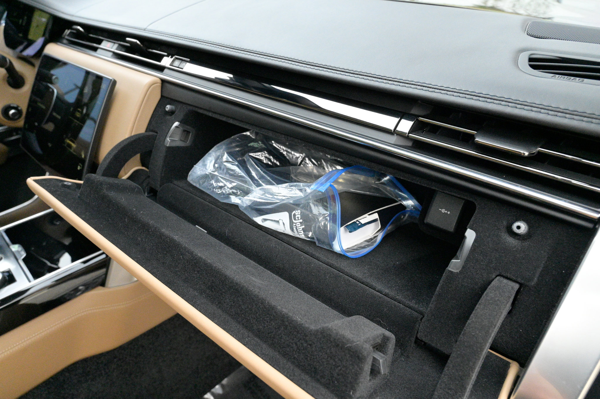 Used 2023 Land Rover Range Rover SE image 68