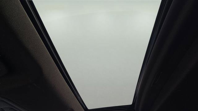 Used 2023 GMC Sierra 1500 SLT image 36