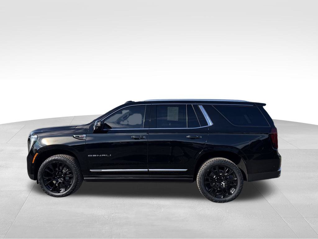 Used 2026 GMC Yukon Denali w/ Sun & Power Step Package AWD/4WD image 15
