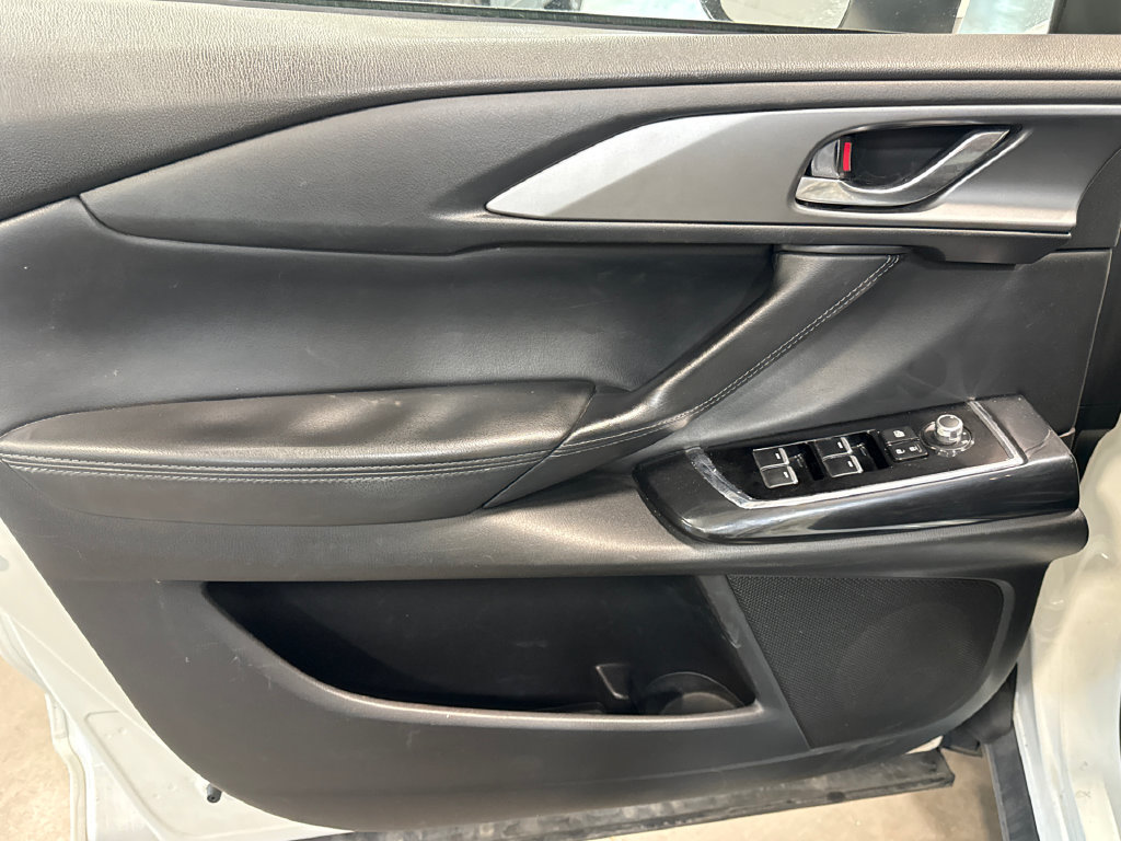 Used 2016 MAZDA CX-9 Touring AWD/4WD image 9