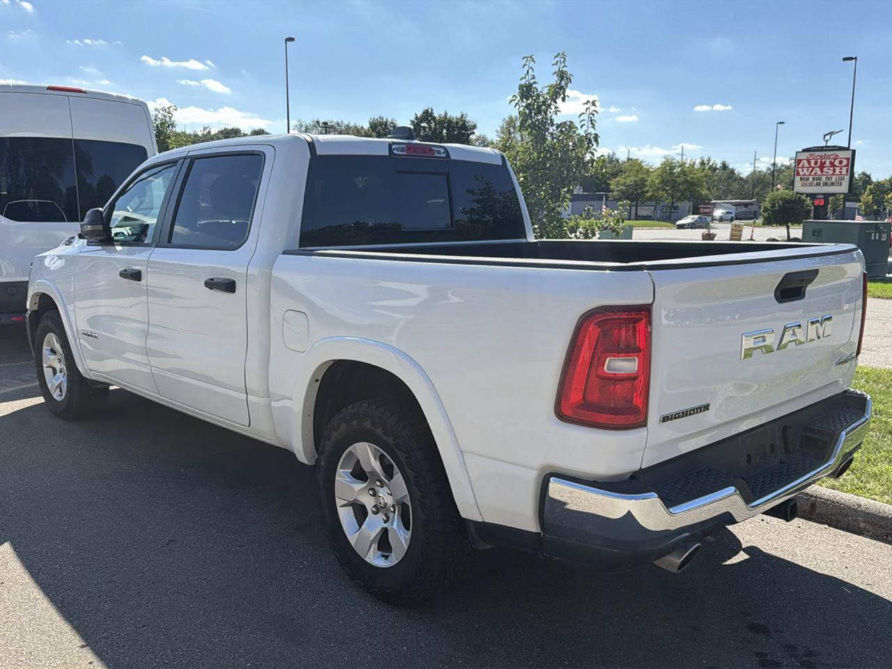 Used 2025 RAM 1500 Big Horn AWD/4WD image 4