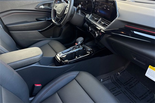 New 2026 Chevrolet Trax RS w/ Sunroof Package image 21