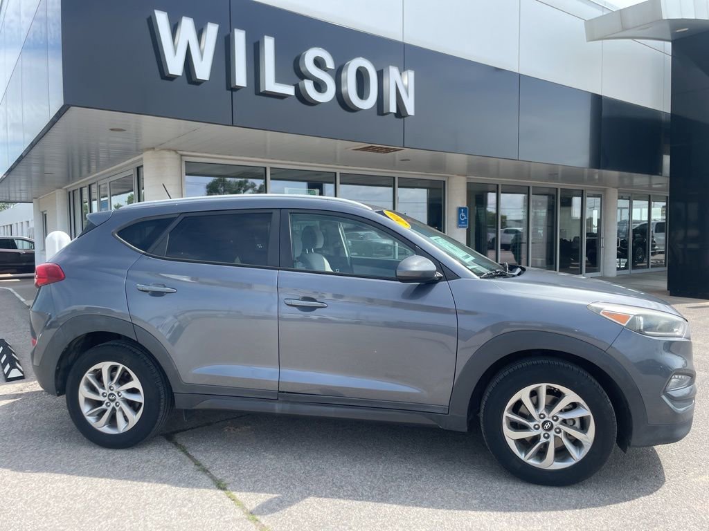 Used 2016 Hyundai Tucson SE w/ Option Group 02 AWD/4WD image 2