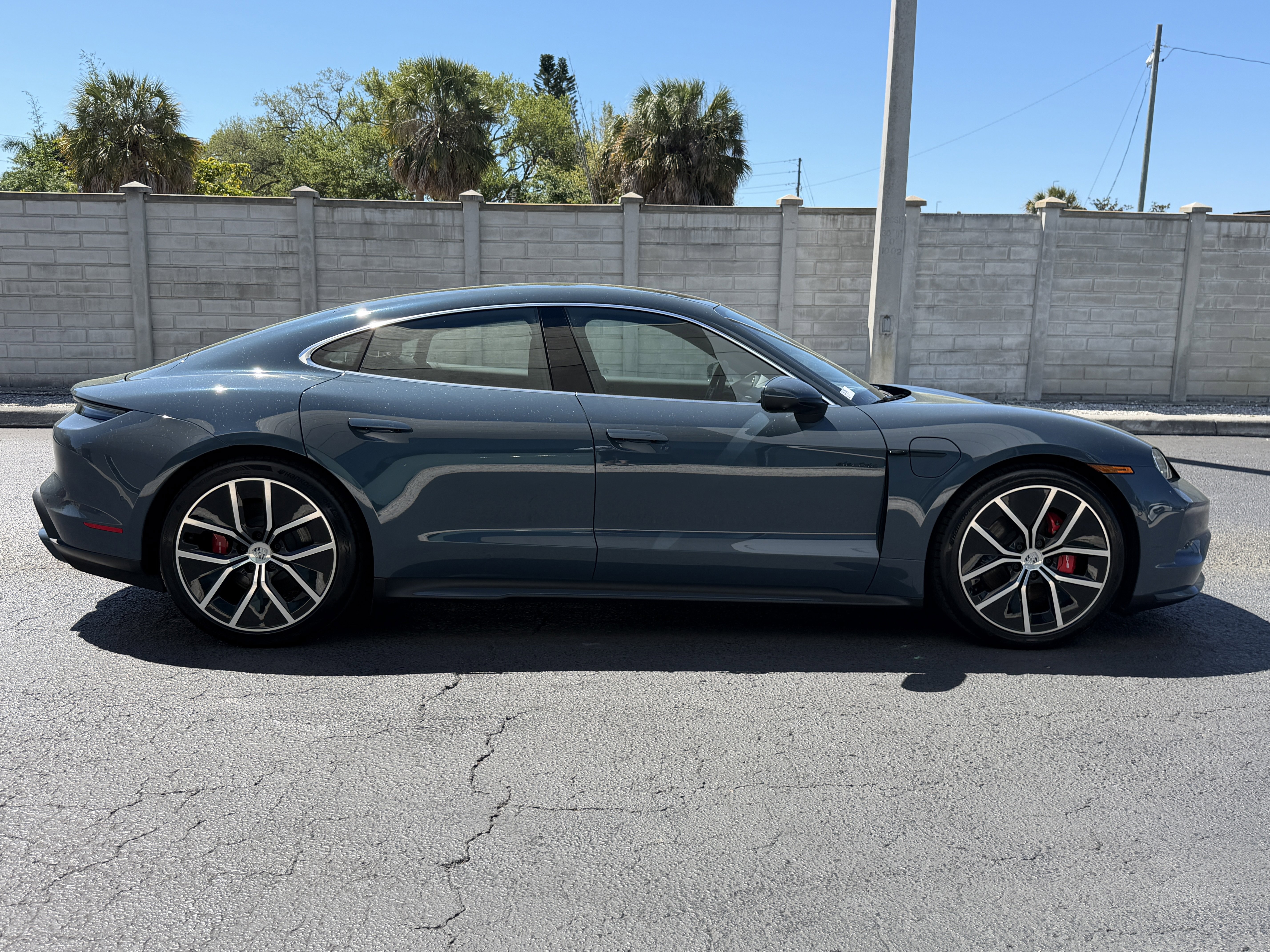 New 2026 Porsche Taycan 4S AWD/4WD image 7