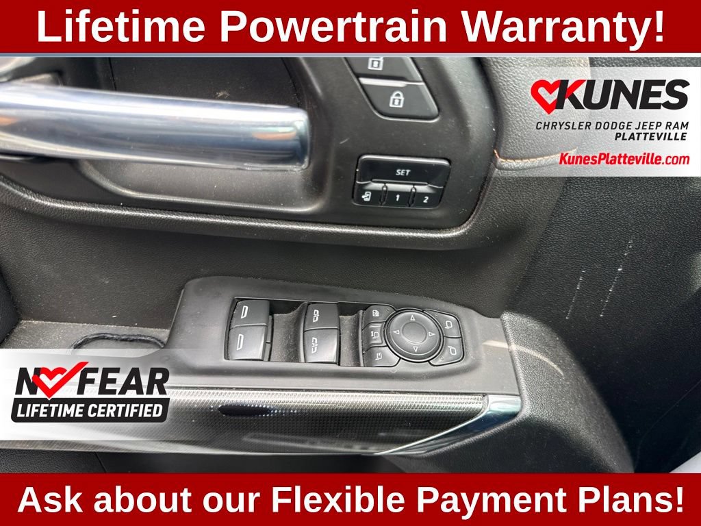 Used 2023 GMC Sierra 3500 AT4 w/ AT4 Preferred Package AWD/4WD image 28
