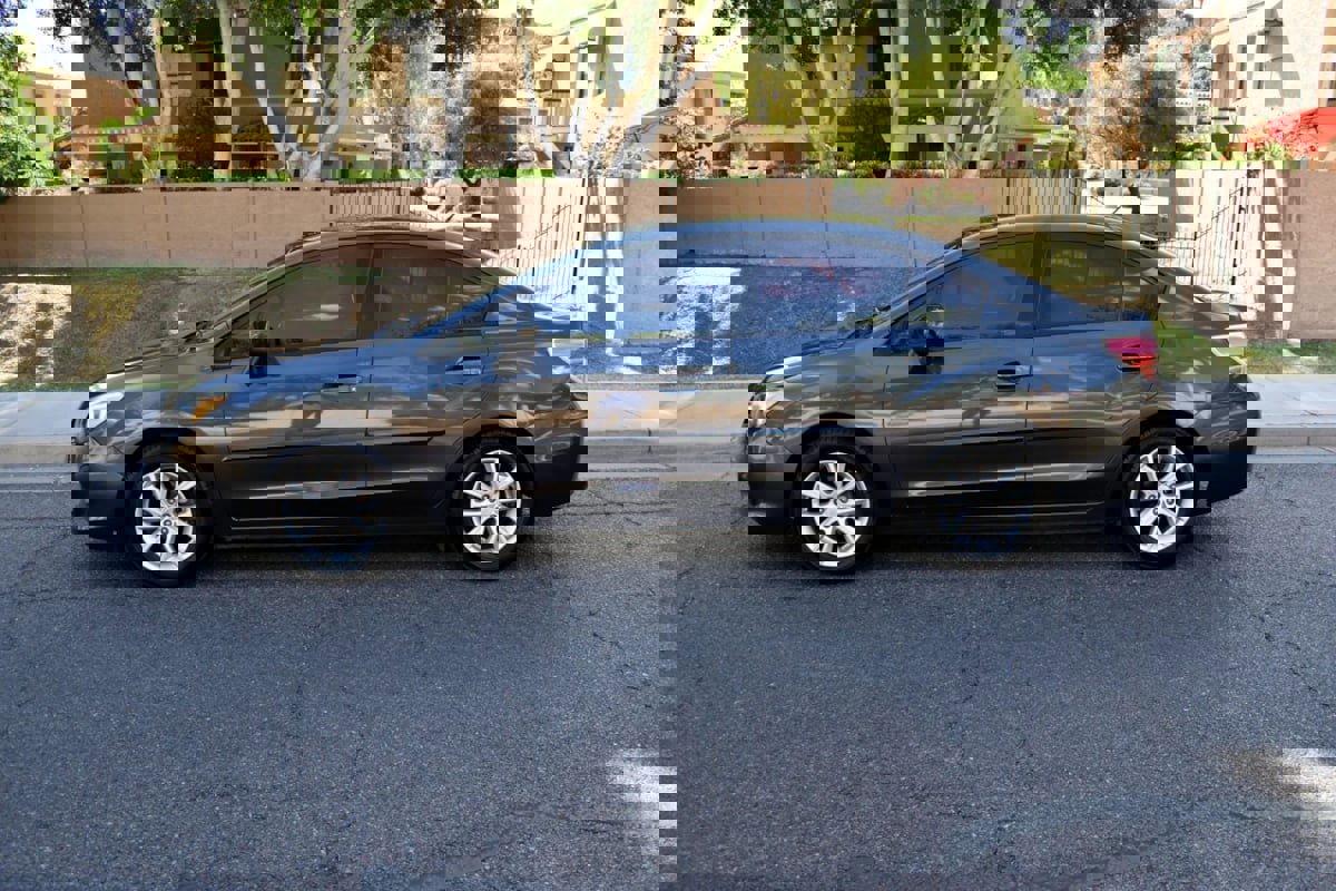 Used 2013 Subaru Impreza 2.0i Premium image 4