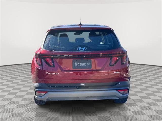 Used 2025 Hyundai Tucson SE AWD/4WD image 5