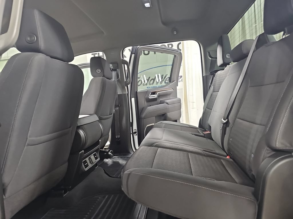 Certified 2022 Chevrolet Silverado 1500 LT AWD/4WD image 17