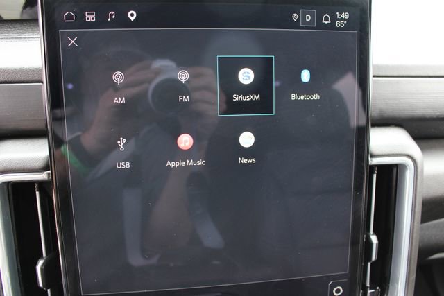 Used 2025 GMC Yukon Denali w/ Sun & Power Step Package image 27