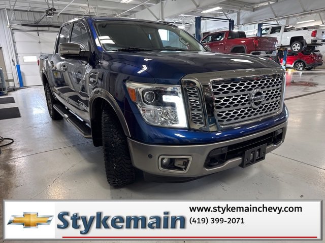Used 2017 Nissan Titan Platinum Reserve image 31