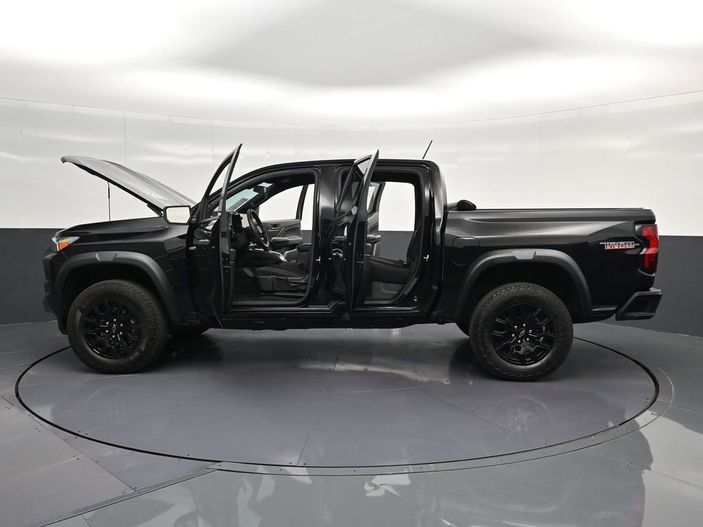 Used 2024 Chevrolet Colorado Trail Boss w/ Advanced Trailering Package AWD/4WD image 40