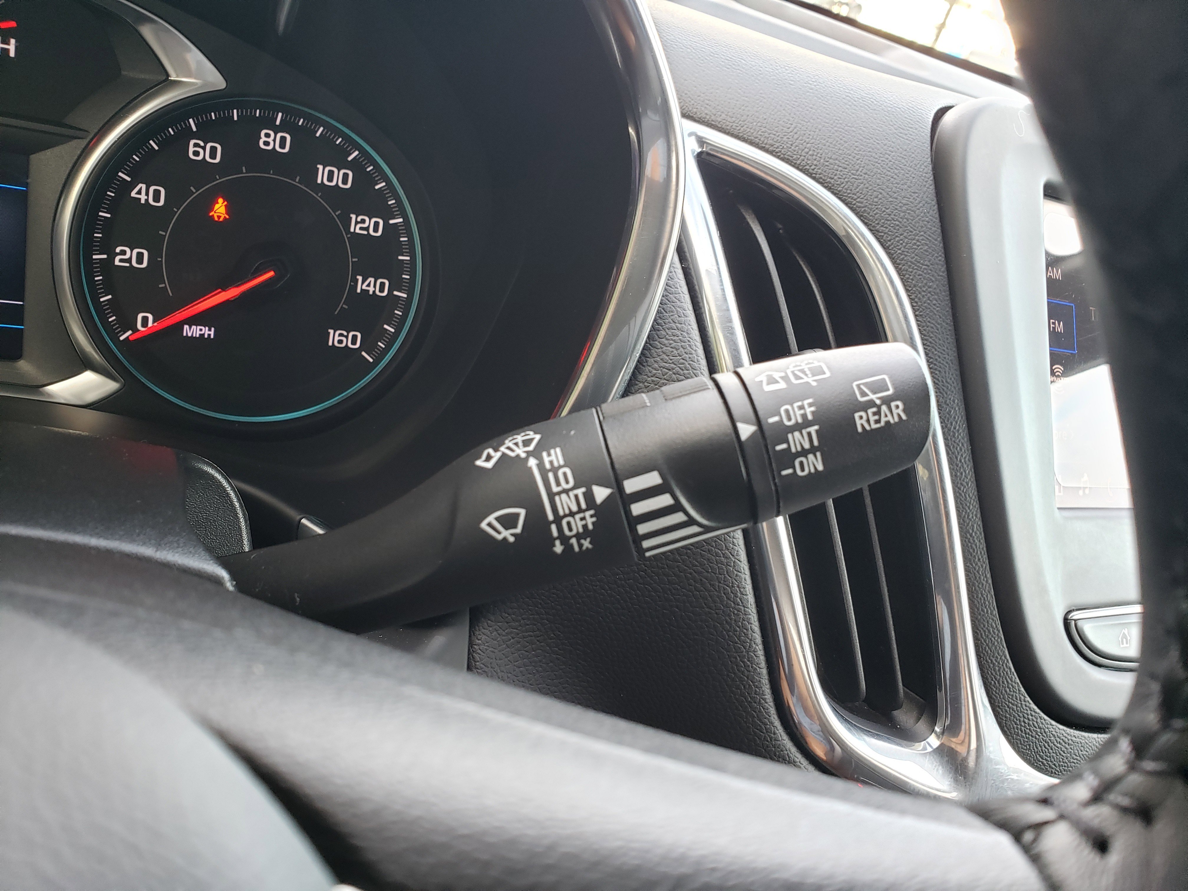 Used 2022 Chevrolet Equinox LT w/ Driver Convenience Package image 20