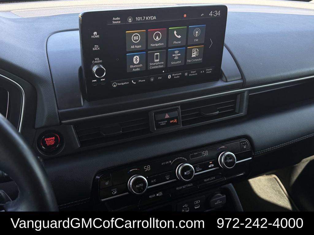 Used 2025 Honda Pilot Touring image 17