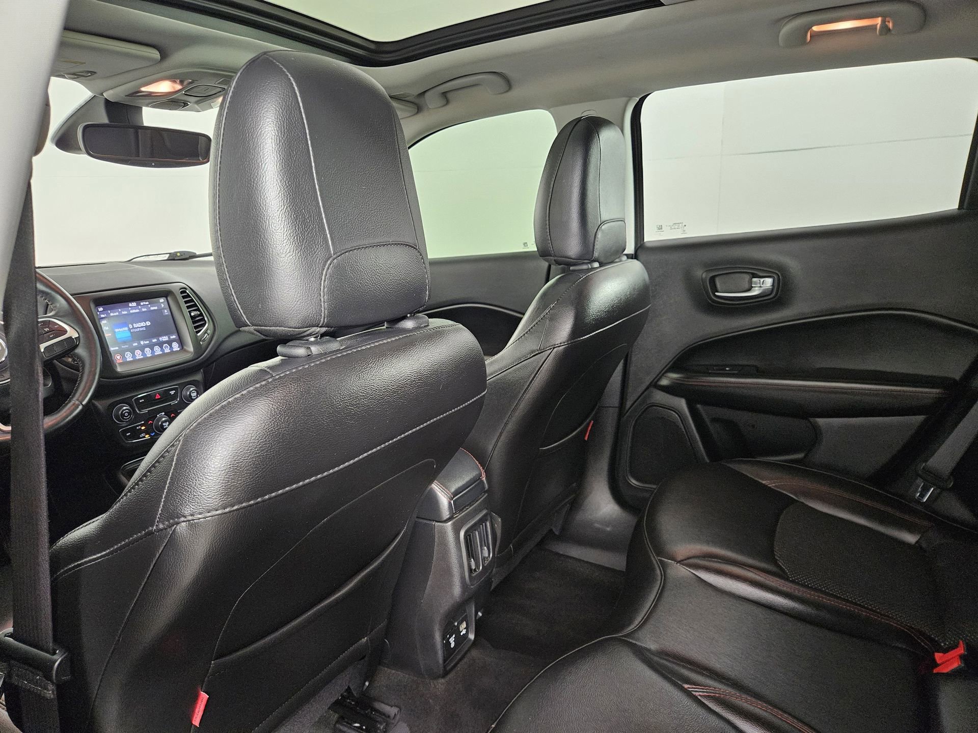 Used 2019 Jeep Compass Trailhawk w/ Cold Weather Group image 37