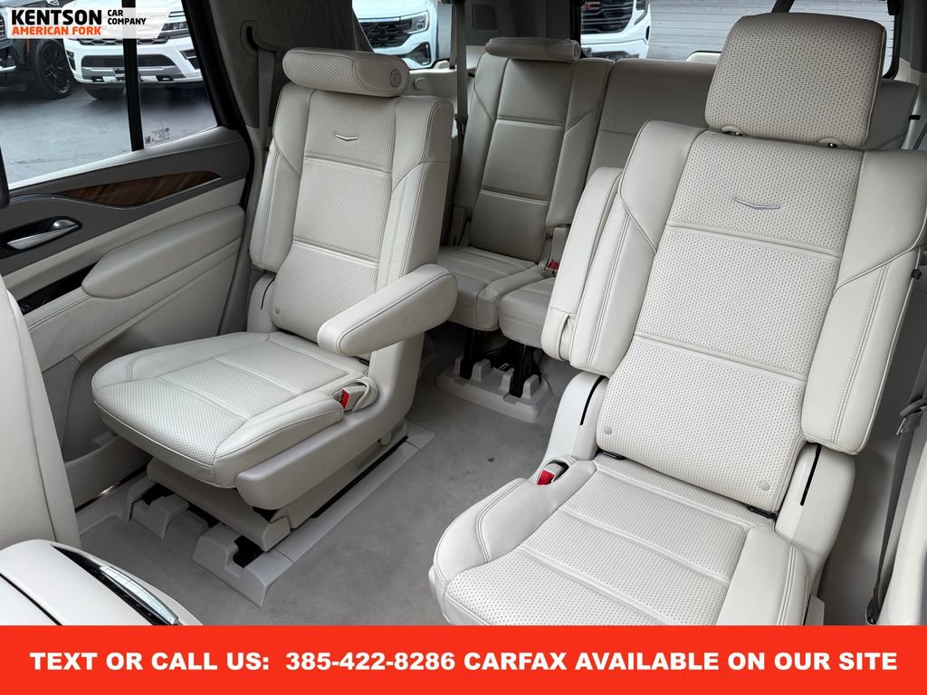 Used 2024 Cadillac Escalade Sport Platinum w/ LPO, ONYX Package image 38