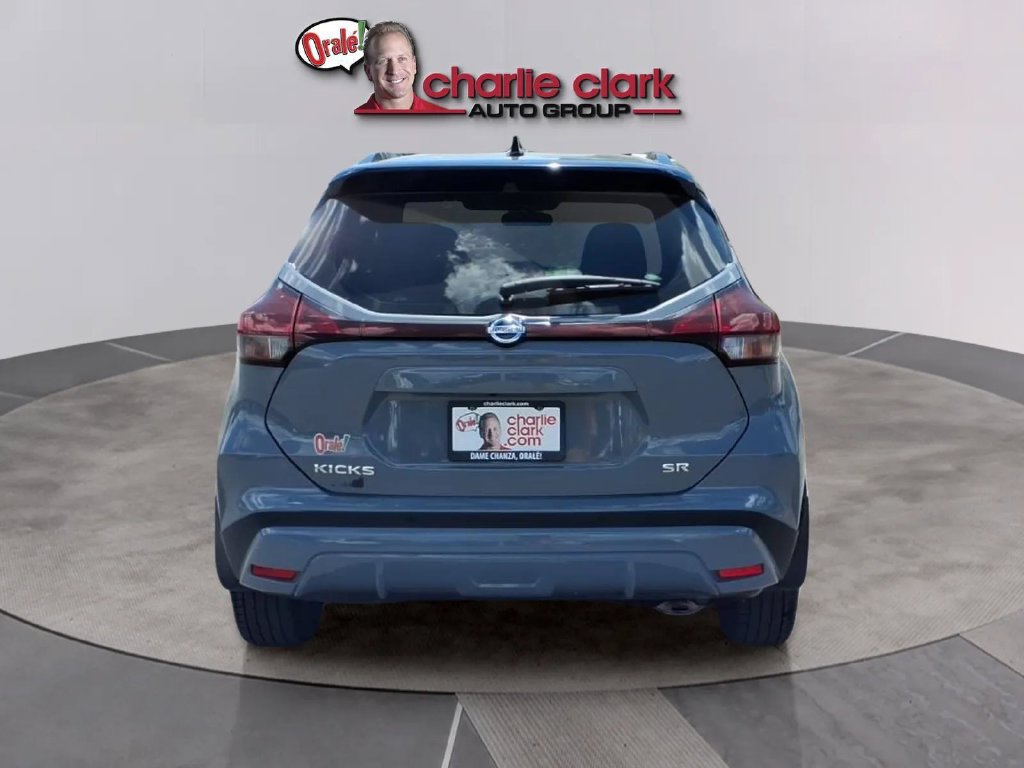 Used 2021 Nissan Kicks SR FWD image 4