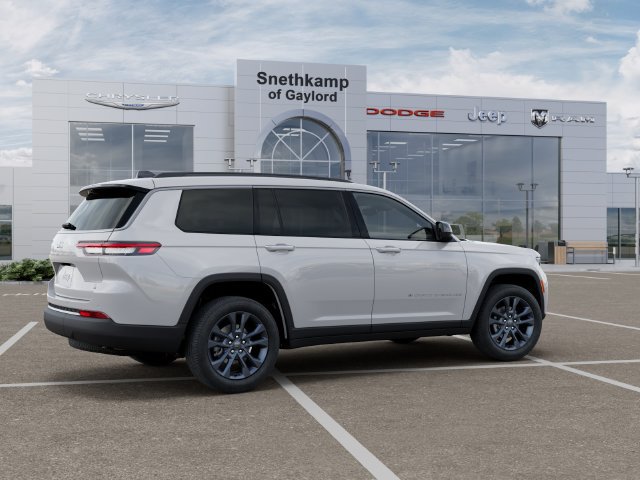 New 2026 Jeep Grand Cherokee L Limited AWD/4WD image 4