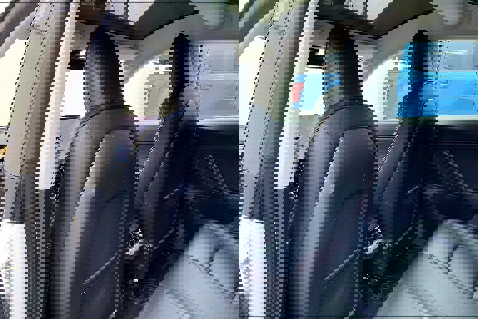 Used 2020 Tesla Model 3 Standard Range Plus image 12