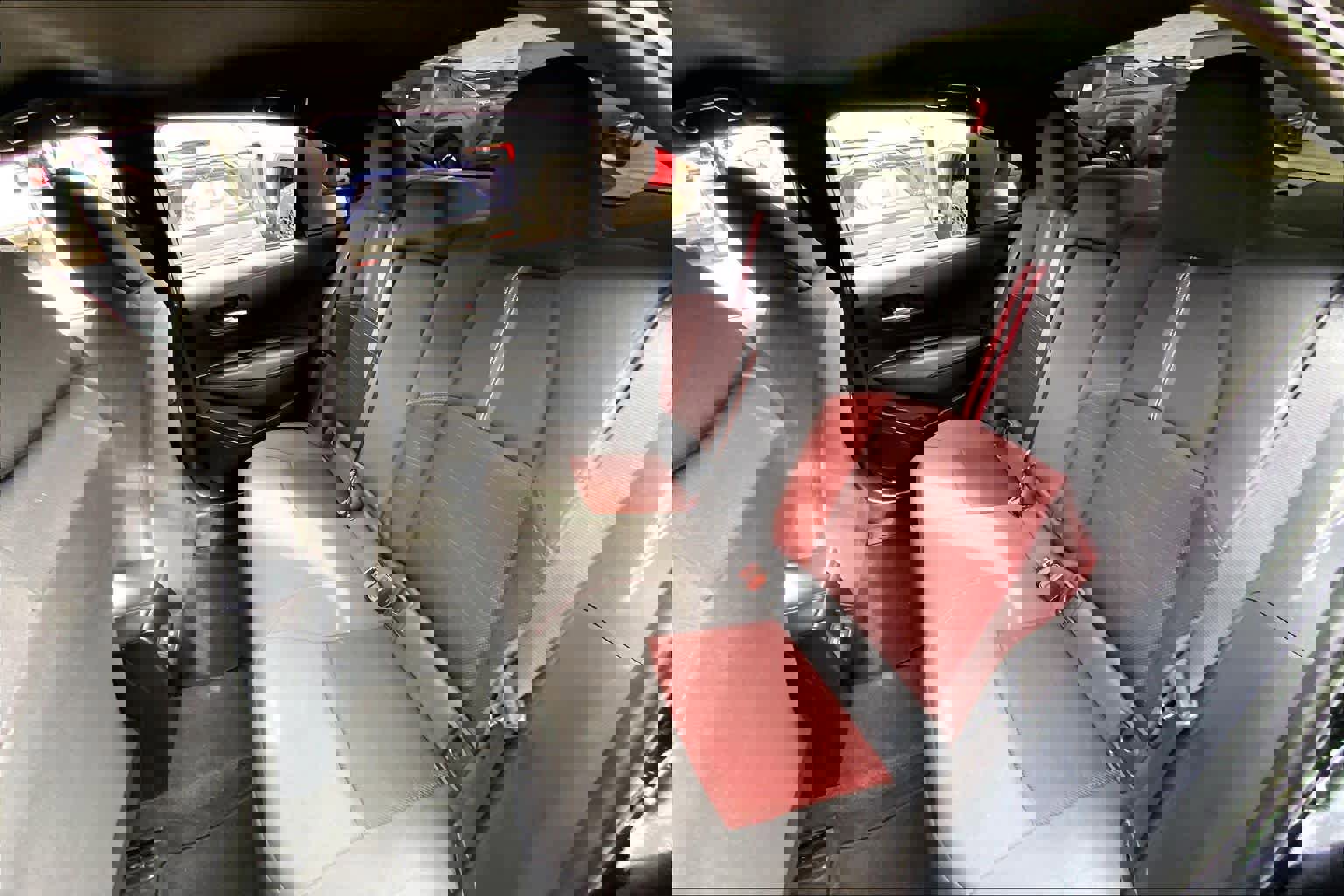 Used 2024 Toyota Corolla SE image 19