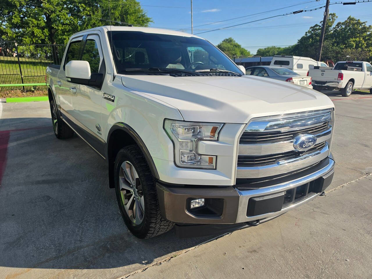 Used 2017 Ford F150 King Ranch w/ Equipment Group 601A Luxury AWD/4WD image 5