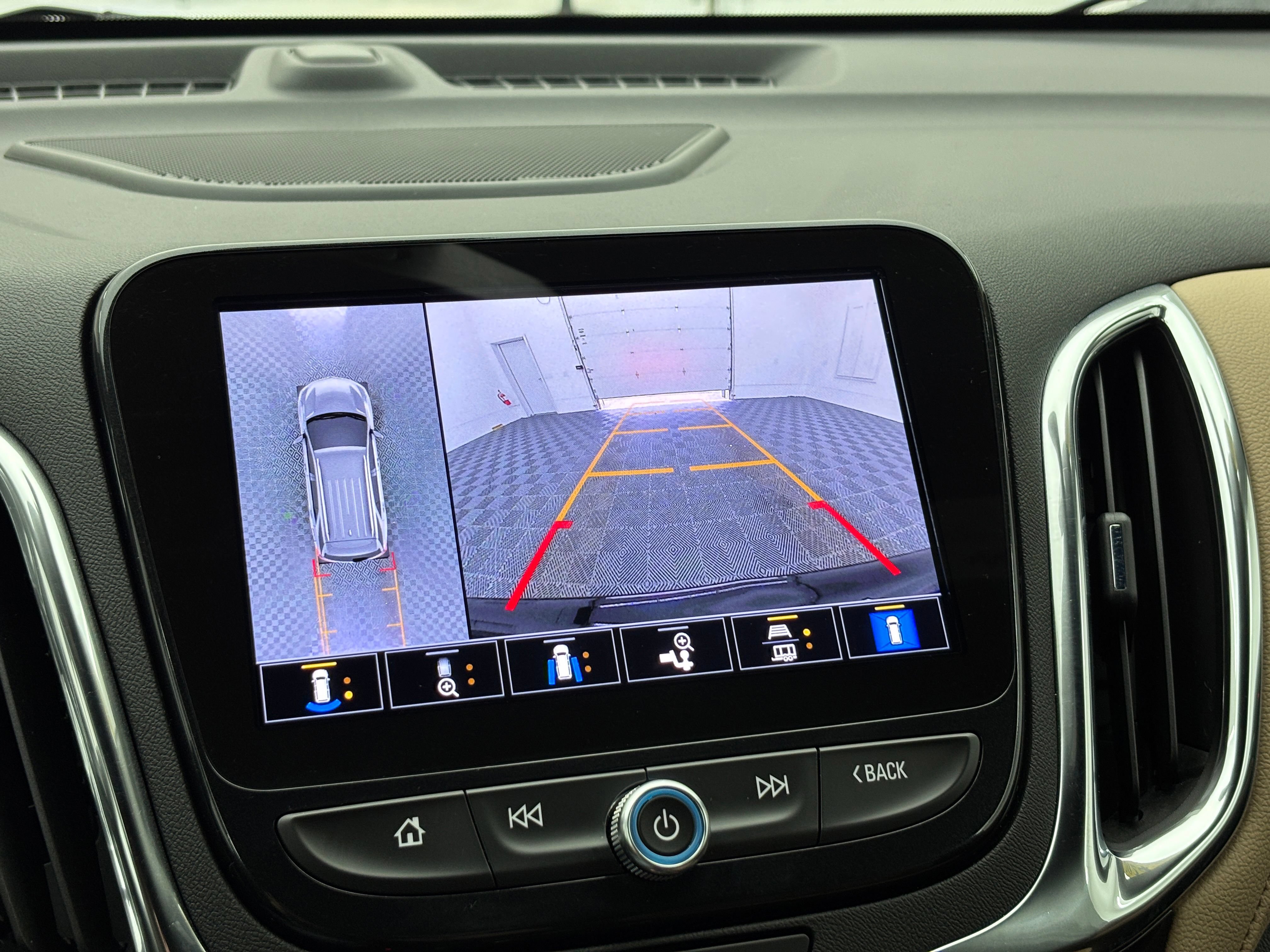 Used 2024 Chevrolet Equinox Premier AWD/4WD image 4