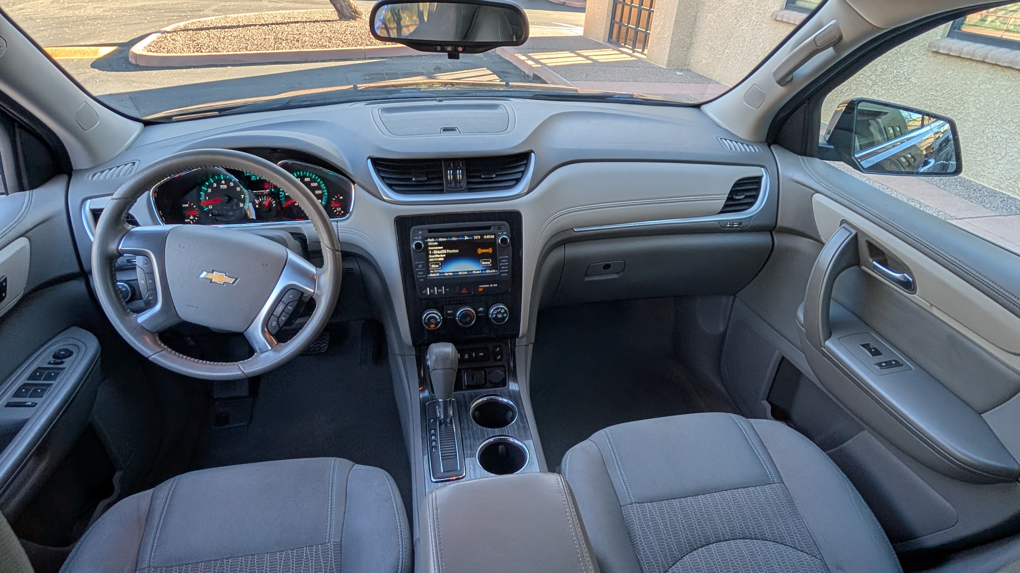 Used 2017 Chevrolet Traverse LT w/ Style and Technology Package AWD/4WD image 21