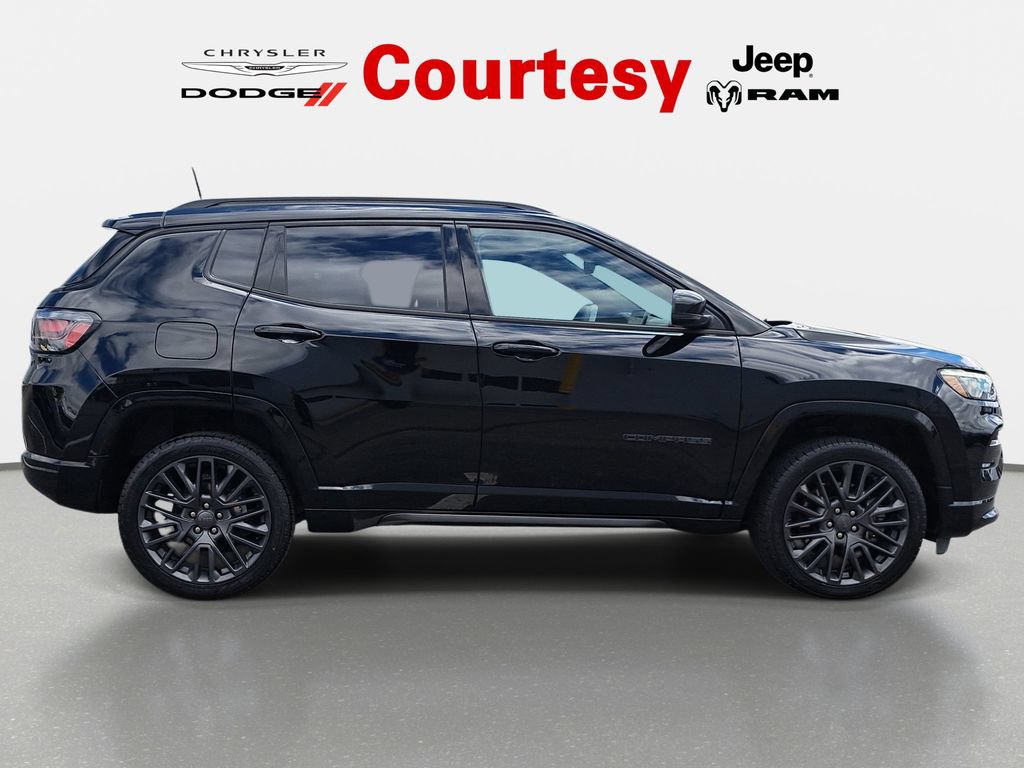 Certified 2023 Jeep Compass High Altitude AWD/4WD image 3