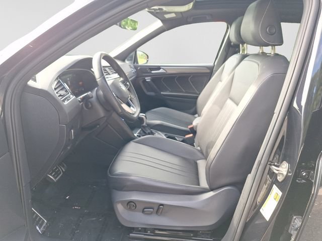 Certified 2023 Volkswagen Tiguan SE R-Line FWD image 11