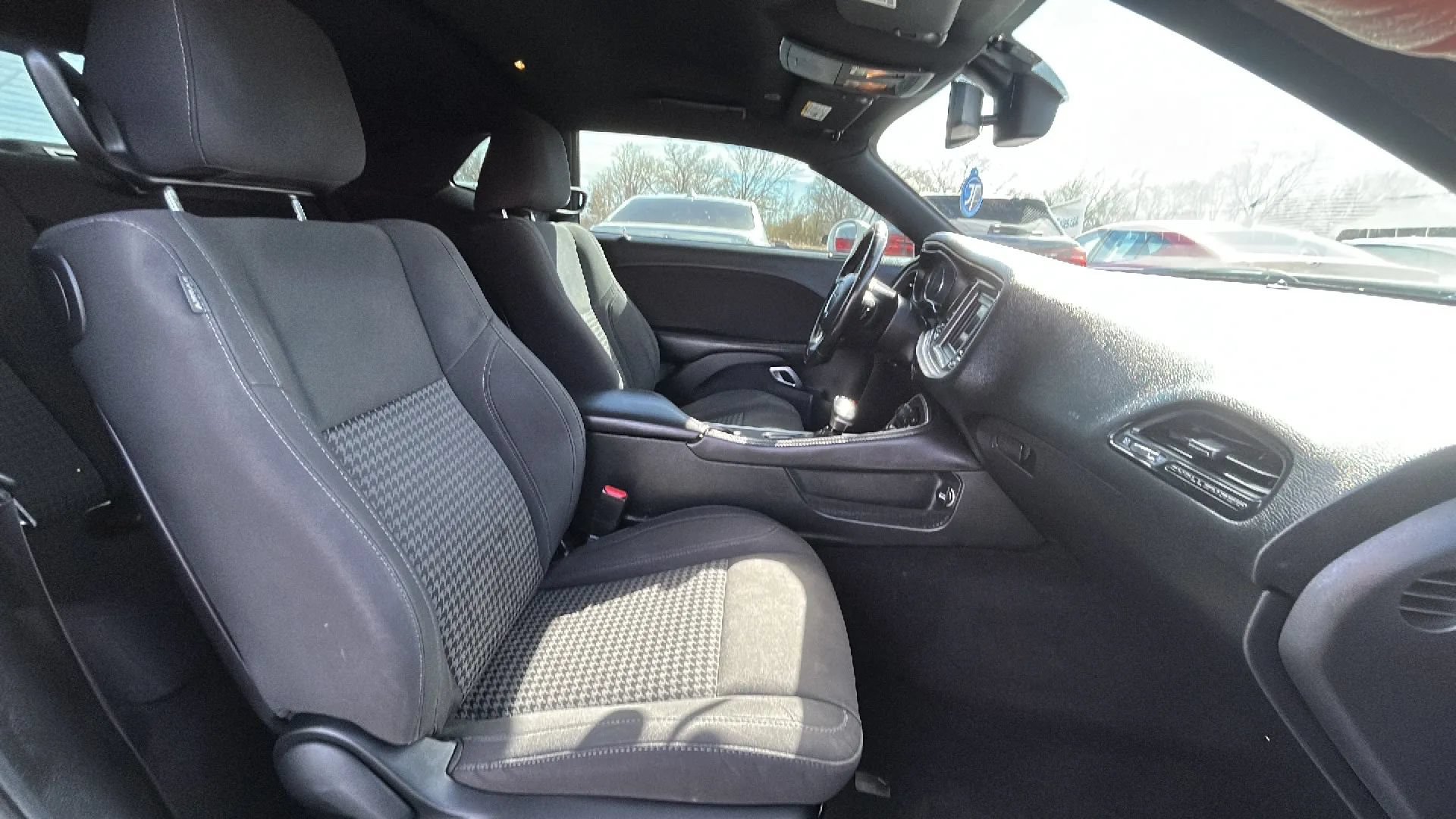 Used 2019 Dodge Challenger SXT w/ Driver Convenience Group RWD image 15