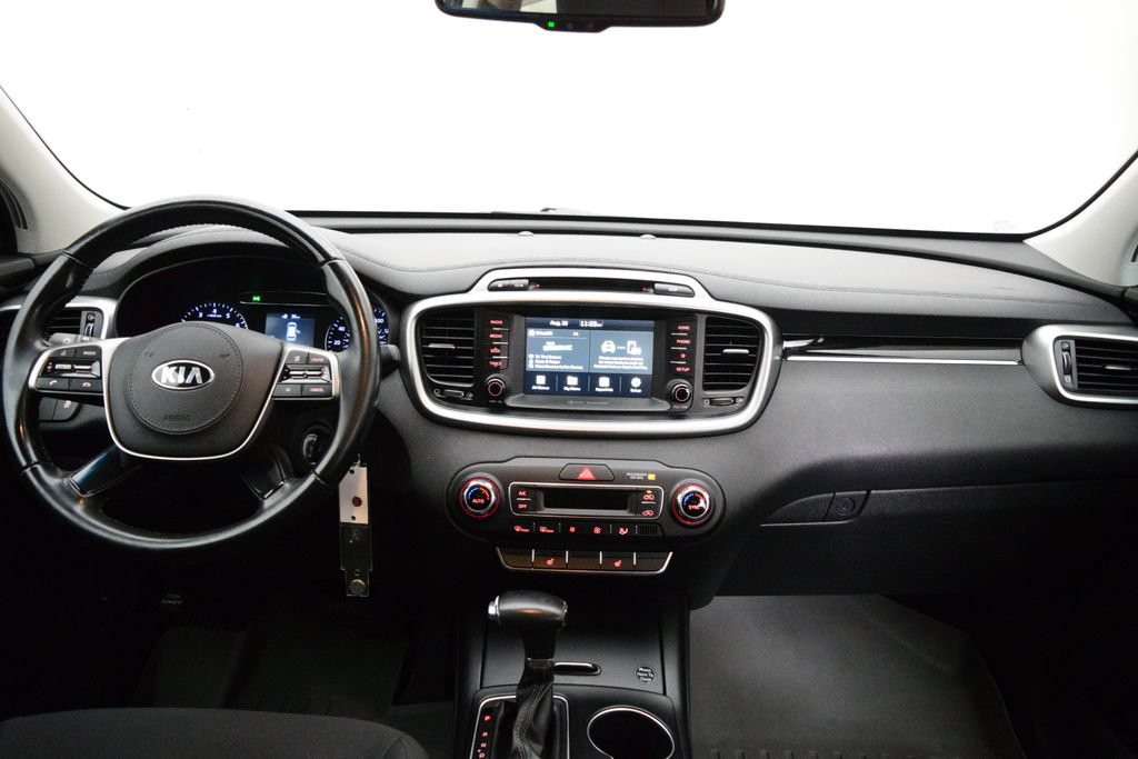 Used 2019 Kia Sorento FWD w/ LX Convenience Package image 17